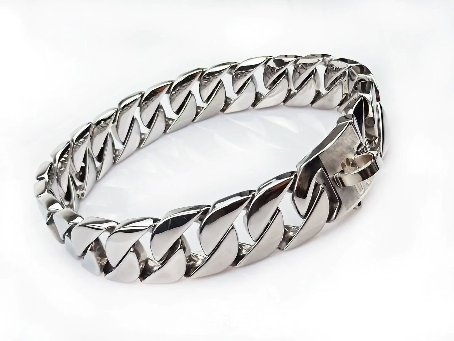 Wiskers & Wag™ BoldBond™ Stainless Steel Collar